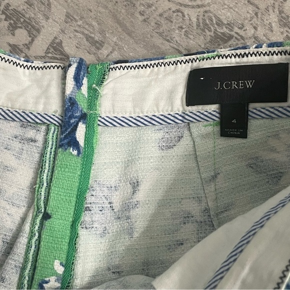 J.Crew | Green & Blue Floral Hi-Rise Shorts | SZ 4 (27) - Picture 2 of 10